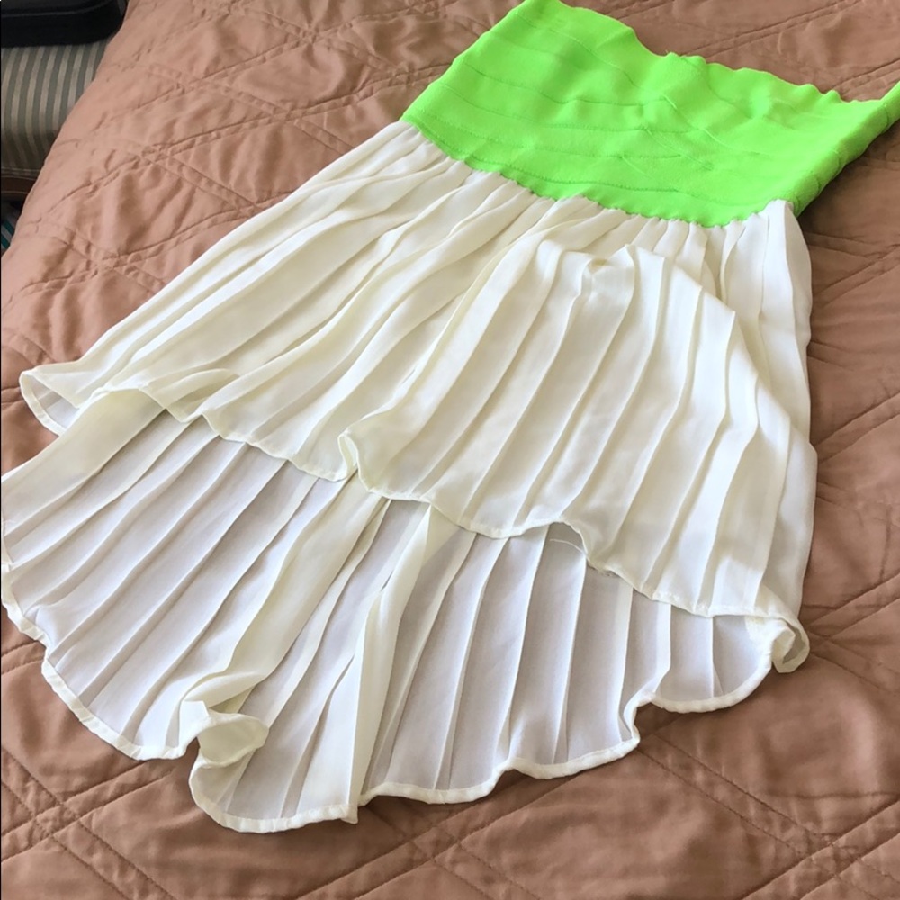Dress - Picture 1 of 2